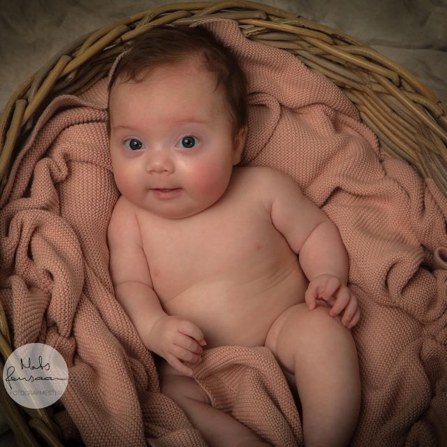 #babyphotography #babygirl #newborn #itsagirl🎀 #studiophotographer #portrait #childrenphotography #barnefotografering #timebestilling75211000📞